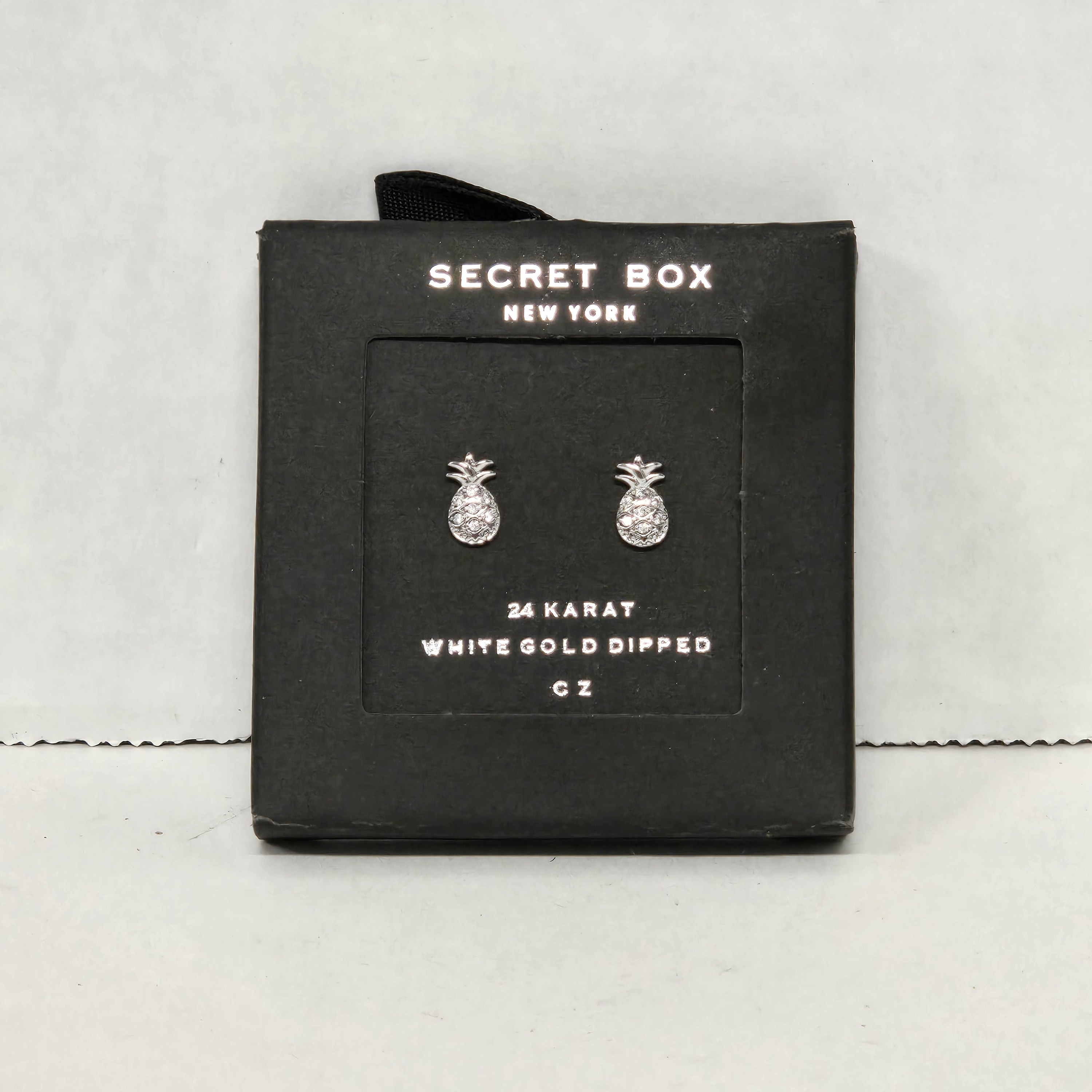 Secret Box Gold Dipped Pineapple Cz Stud Earrings Nib 1/8